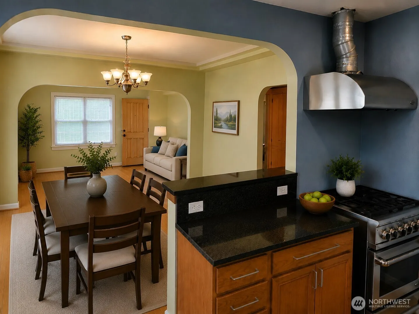 Property photo for 5426 Green Lake Way N, Seattle photo 3