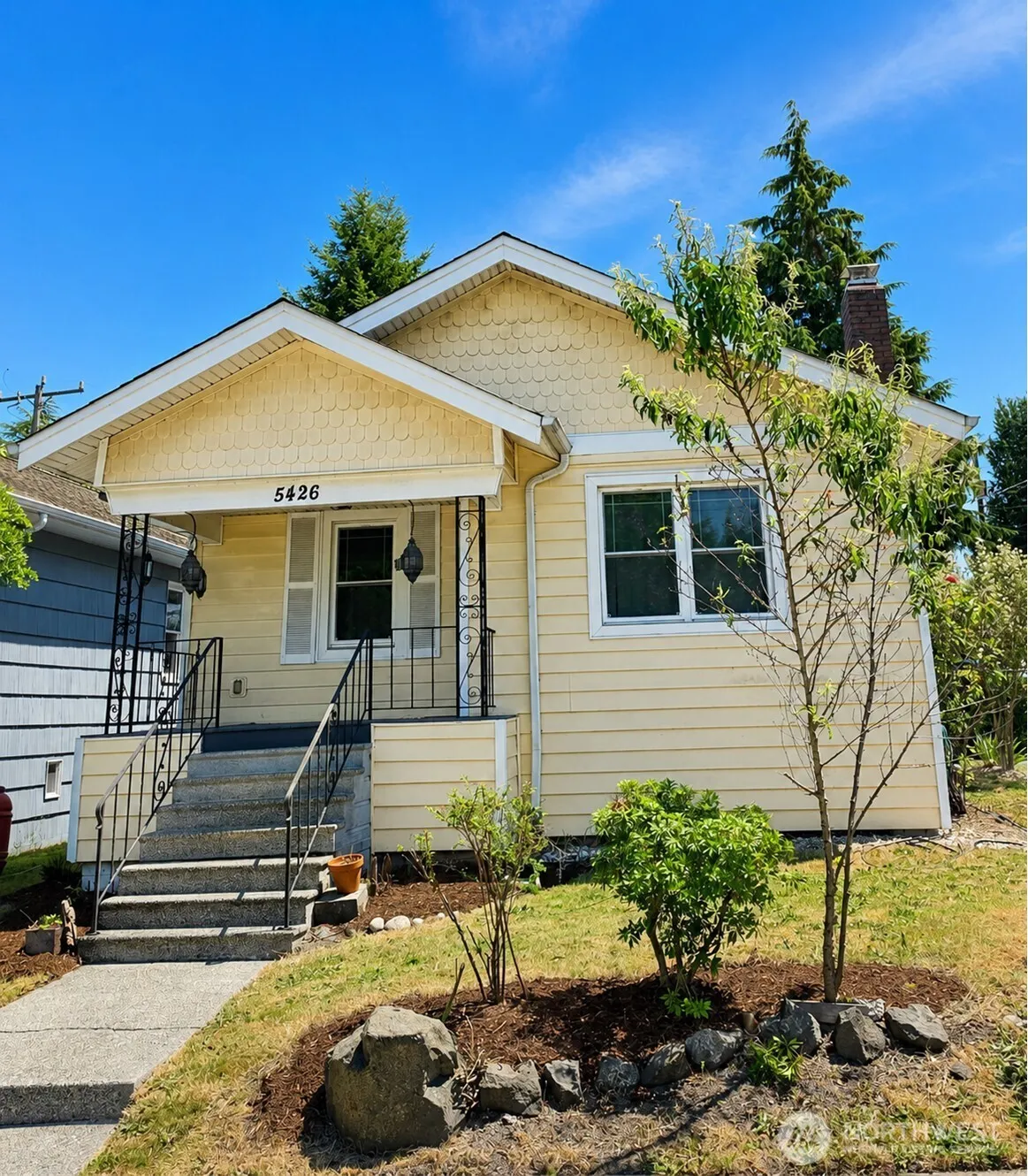 Property photo for 5426 Green Lake Way N, Seattle