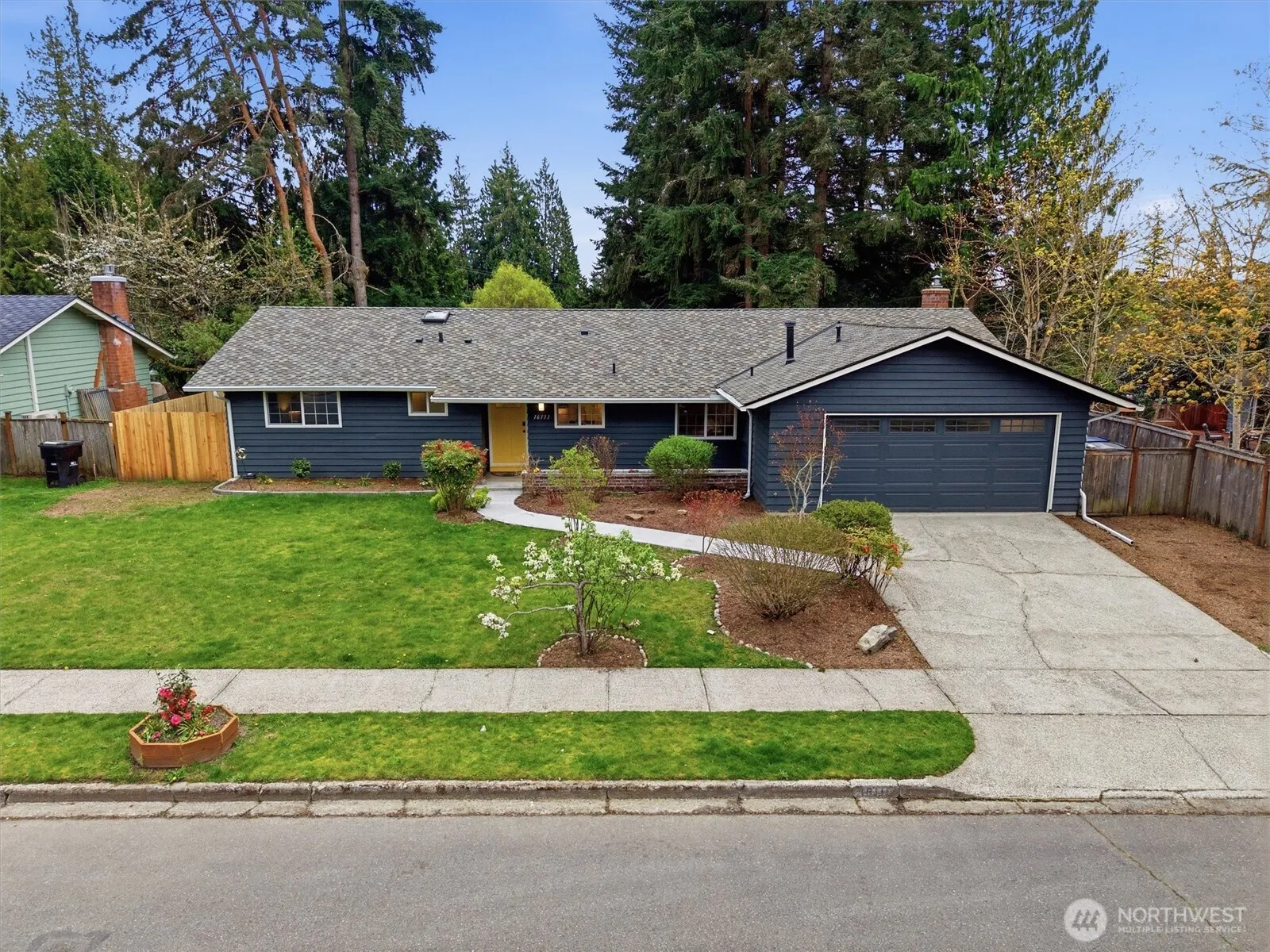 Property photo for 16111 Ne 100th Street, Redmond photo 4