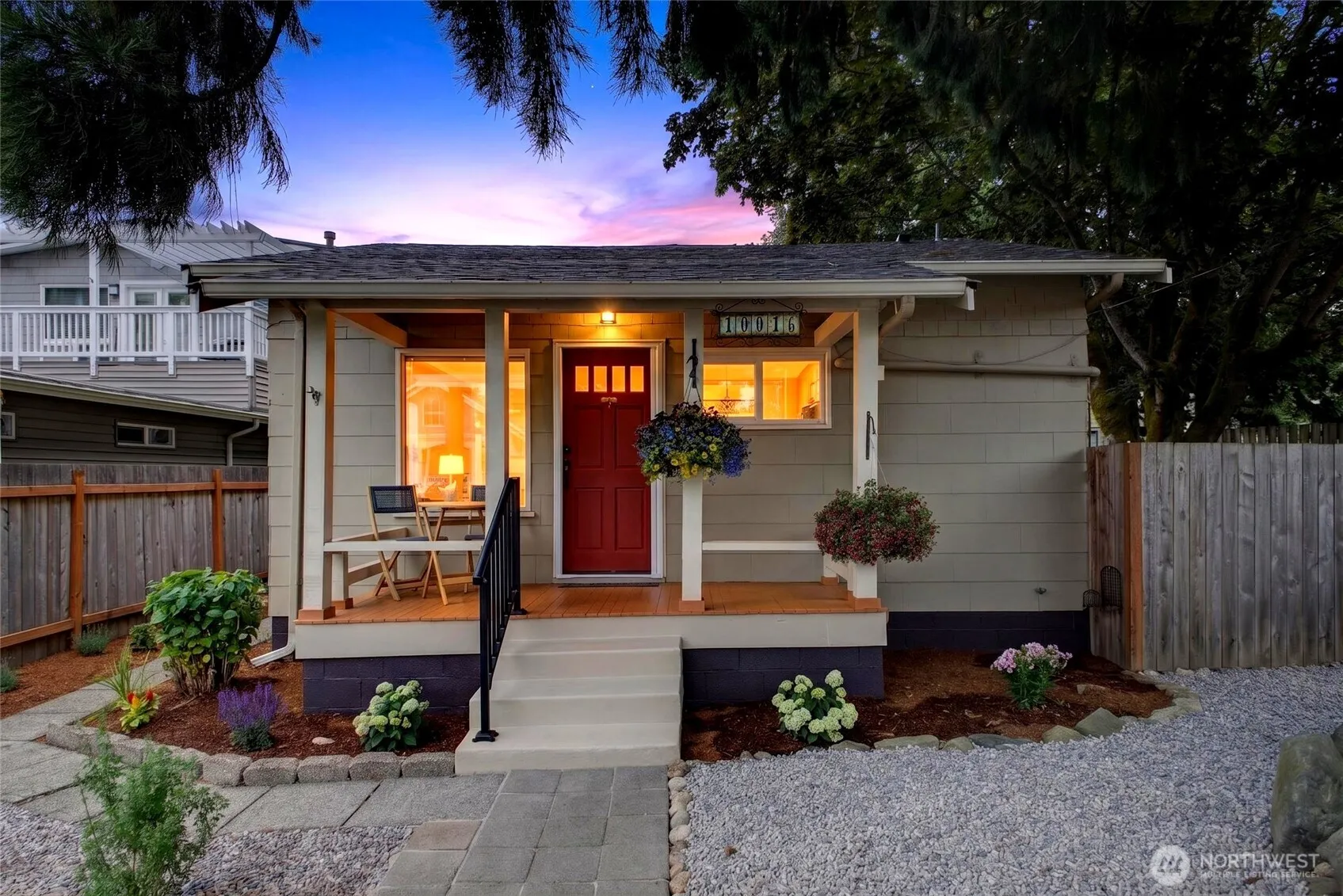 Property photo for 10016 Sw 42nd Ave., Seattle photo 4