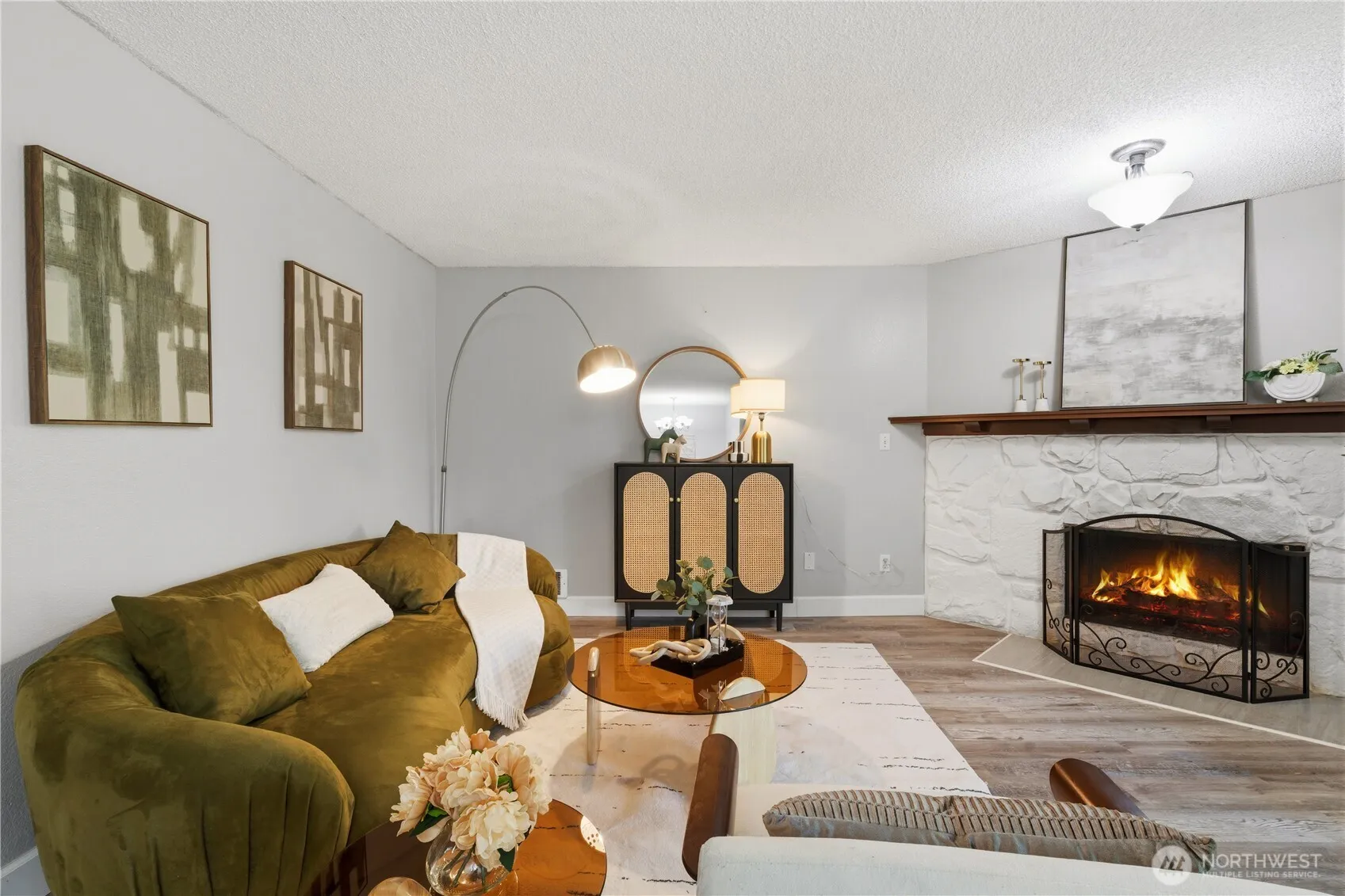 Property photo for 12726 Ne 116th St #e9, Kirkland photo 4