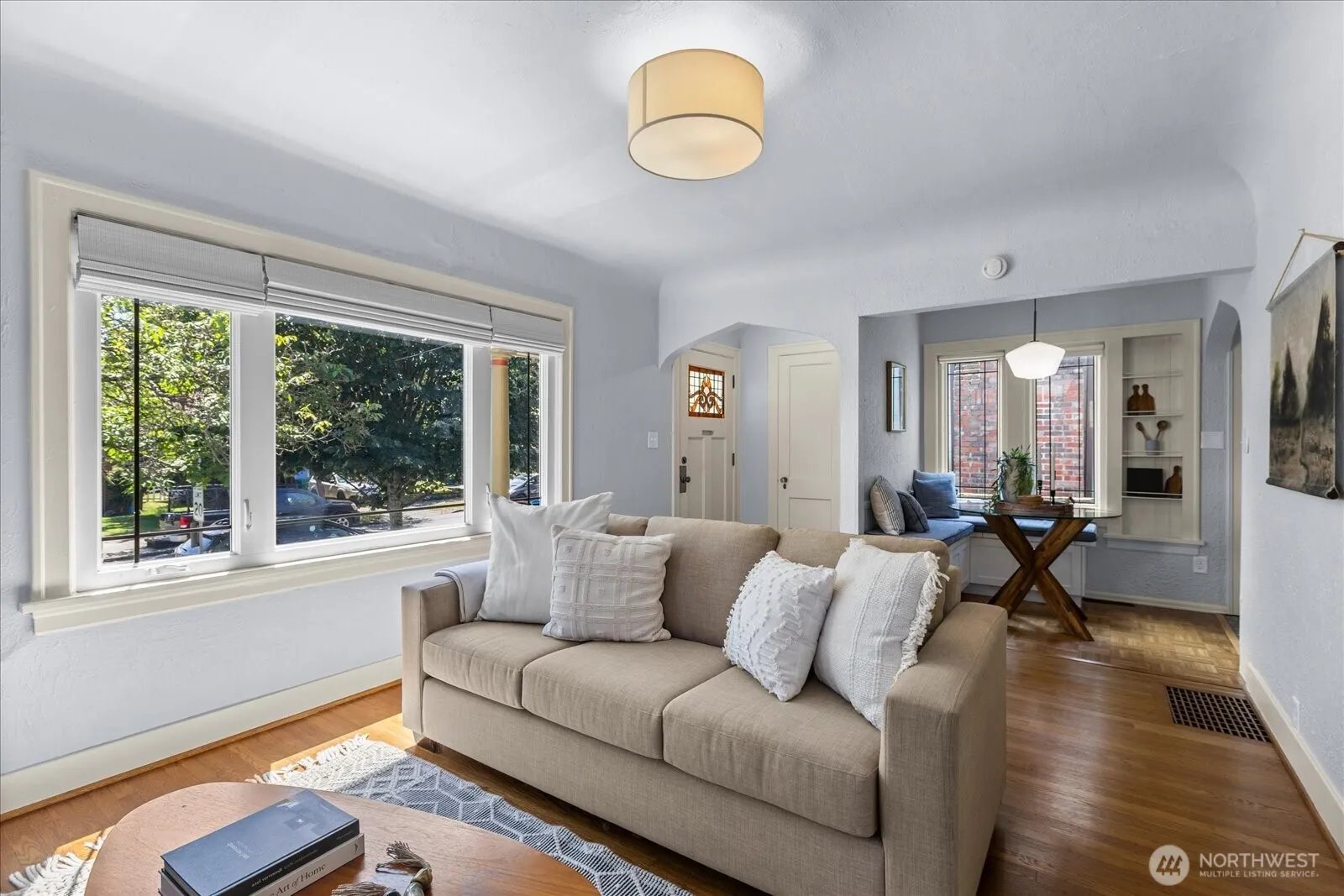 Property photo for 946 N 83rd Street, Seattle photo 4