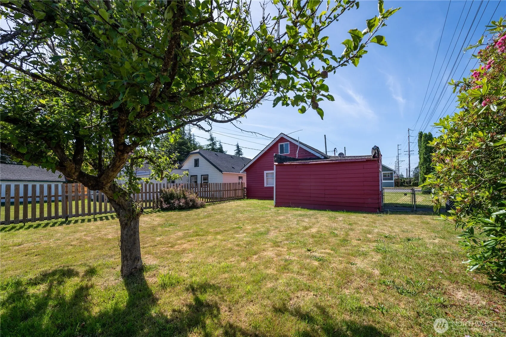 Property photo for 3101 Sumner Avenue, Hoquiam photo 3