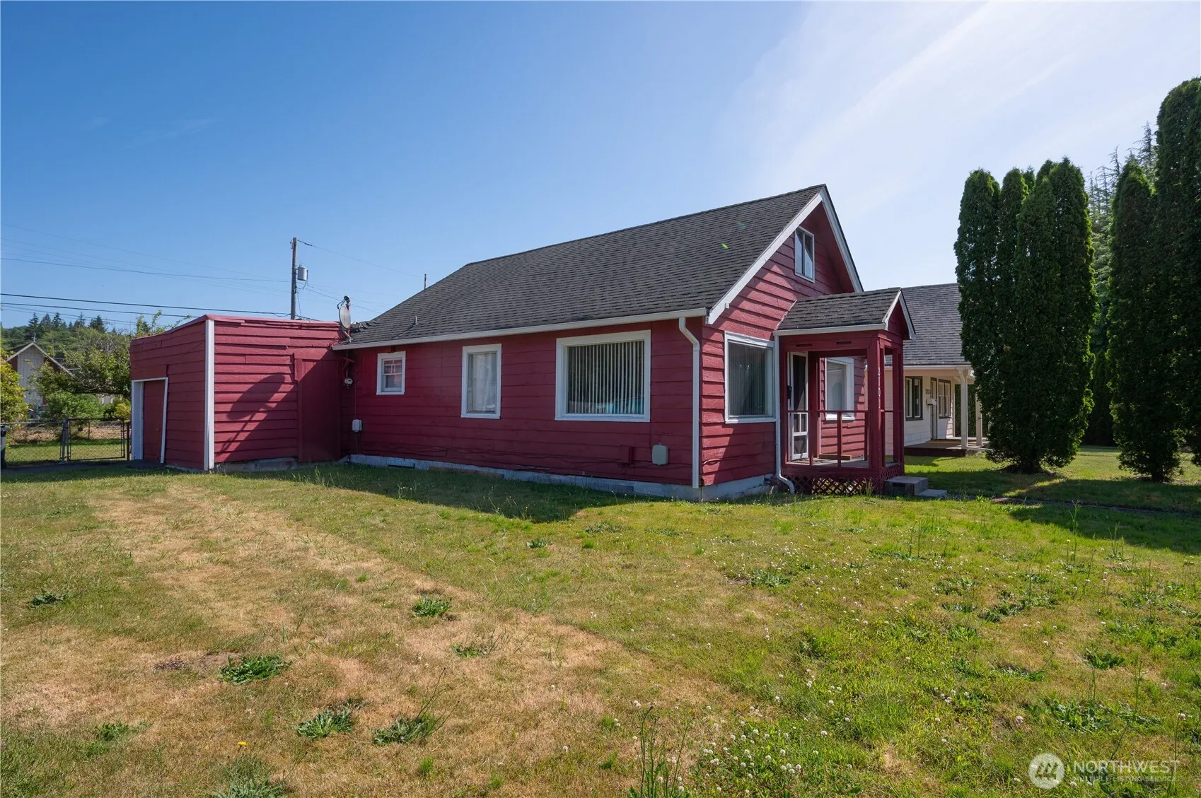 Property photo for 3101 Sumner Avenue, Hoquiam photo 2