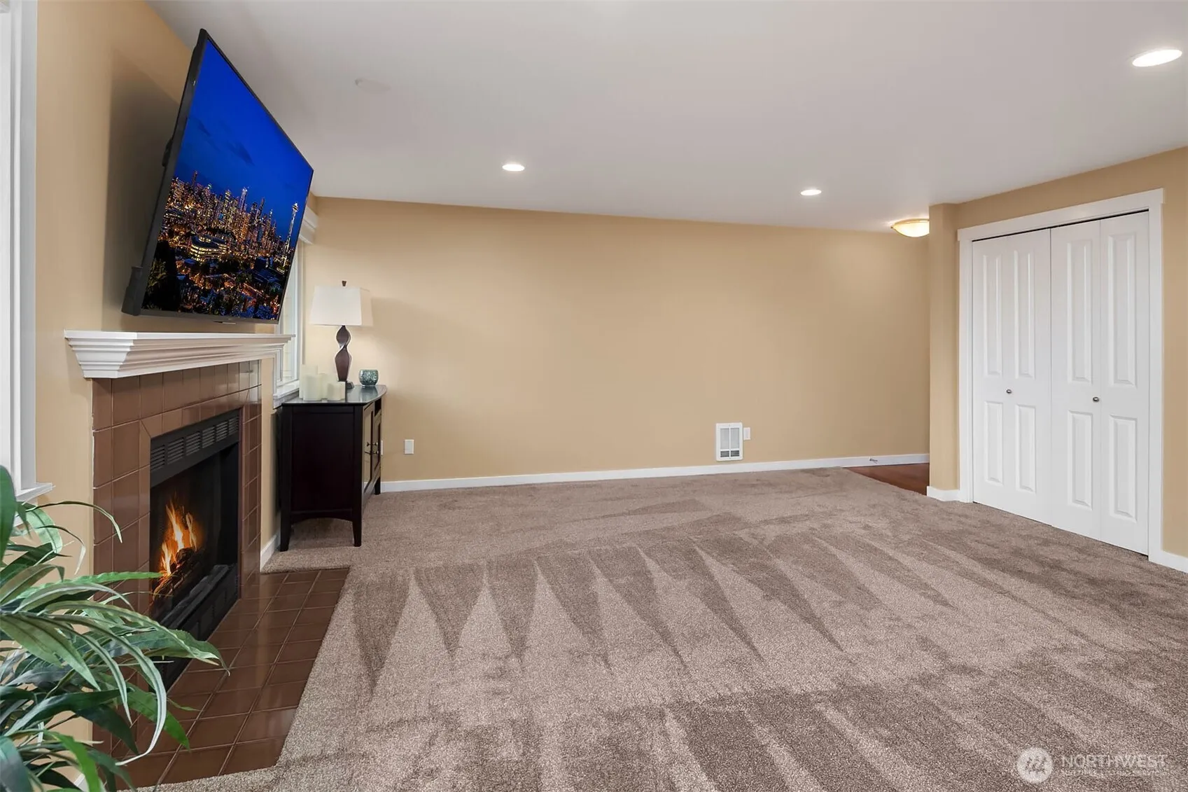 Property photo for 8240 126th Avenue Ne #a301, Kirkland photo 5