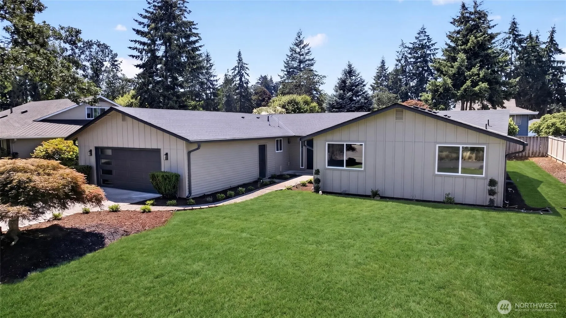 Property photo for 7608 90th Avenue Sw, Lakewood photo 2