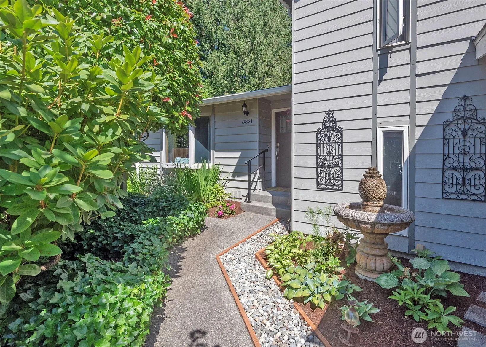 Property photo for 8821 221st Place Sw, Edmonds photo 2