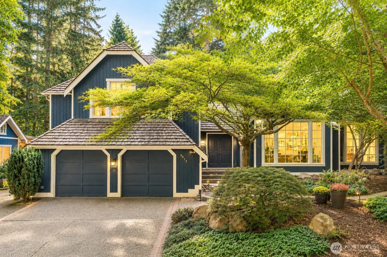 Property photo for 5013 140th Avenue Ne, Bellevue photo 5