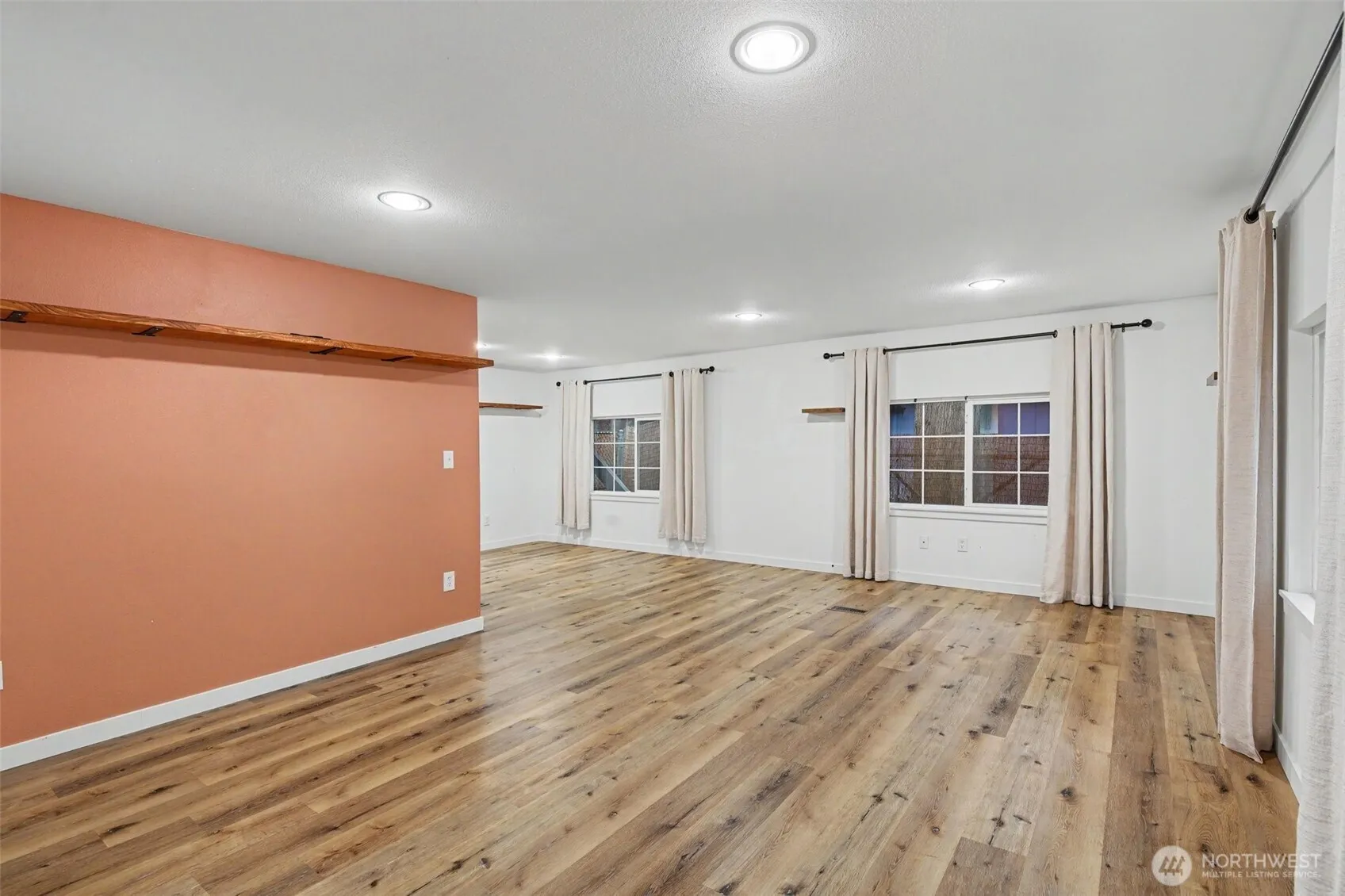 Property photo for 27739 Ne Ames Lake Road, Redmond photo 4