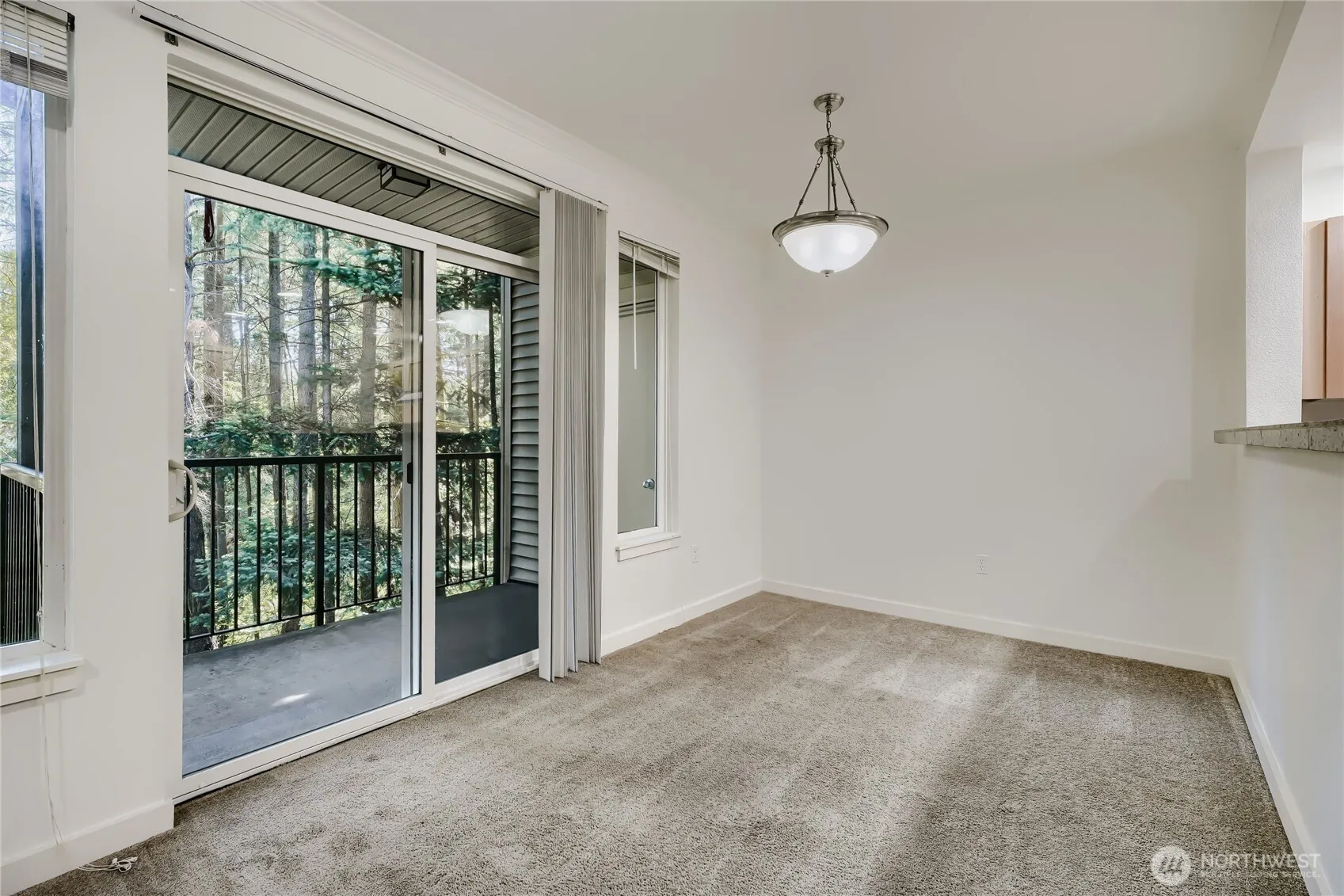 Property photo for 25025 Se Klahanie Boulevard #b202, Sammamish photo 4
