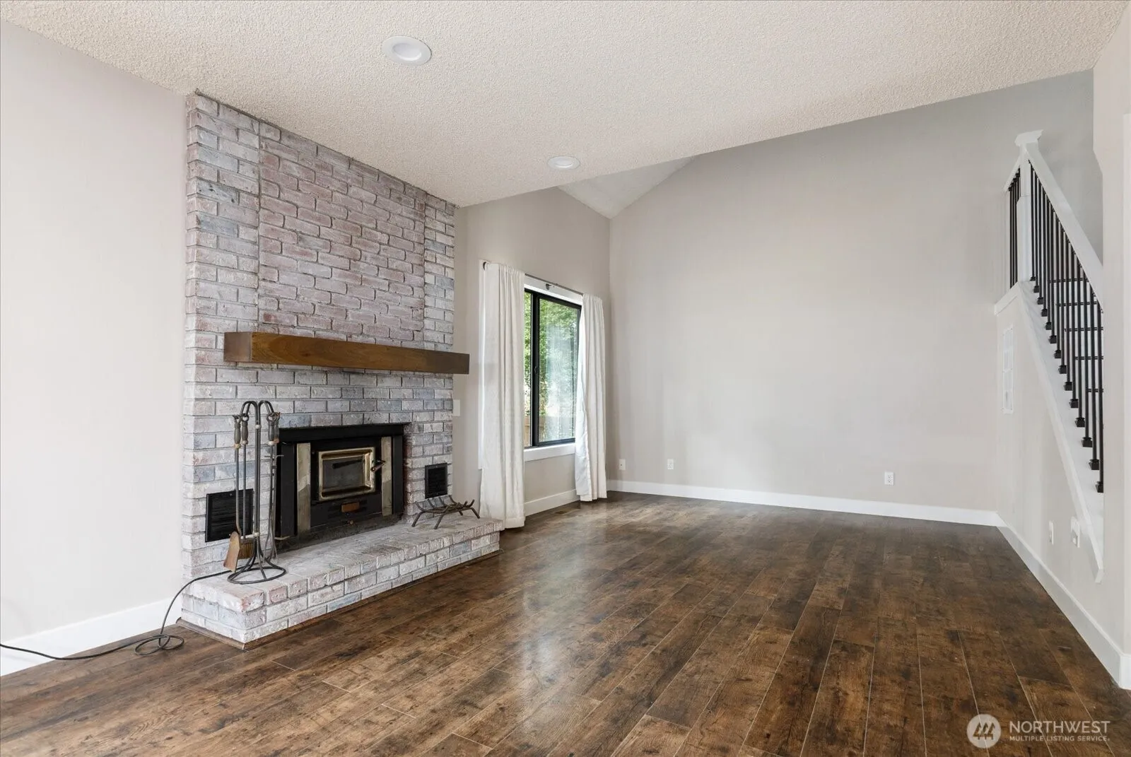 Property photo for 210 Nw Calista Ct., Oak Harbor photo 4