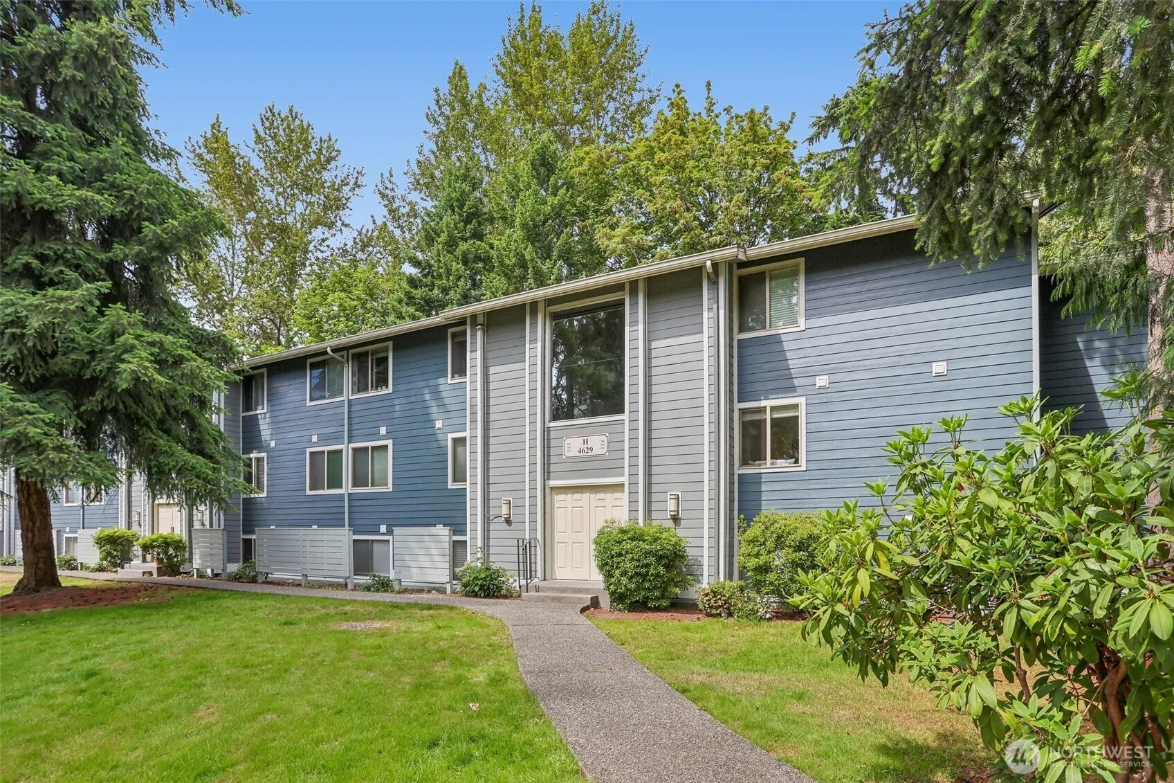 Property photo for 4629 W Lake Sammamish Parkway Se #h206, Issaquah photo 3