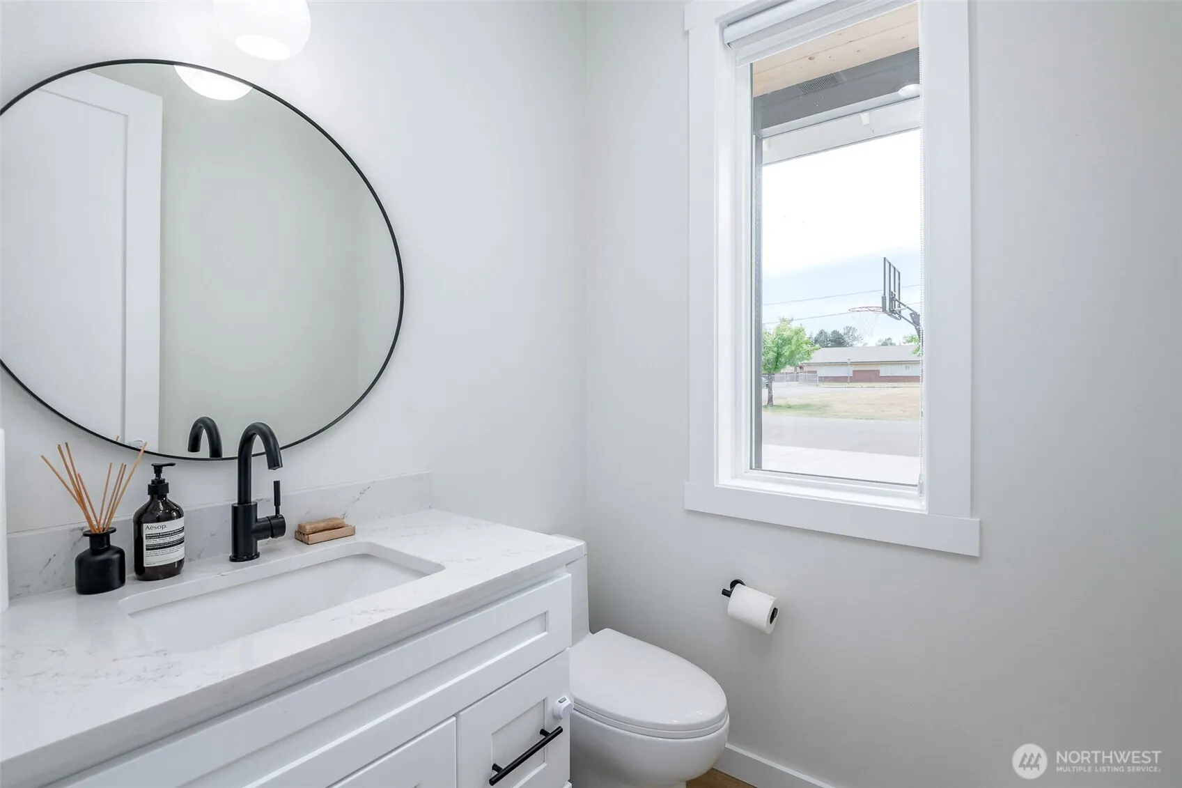 Property photo for 10519 24th Avenue E, Tacoma photo 5