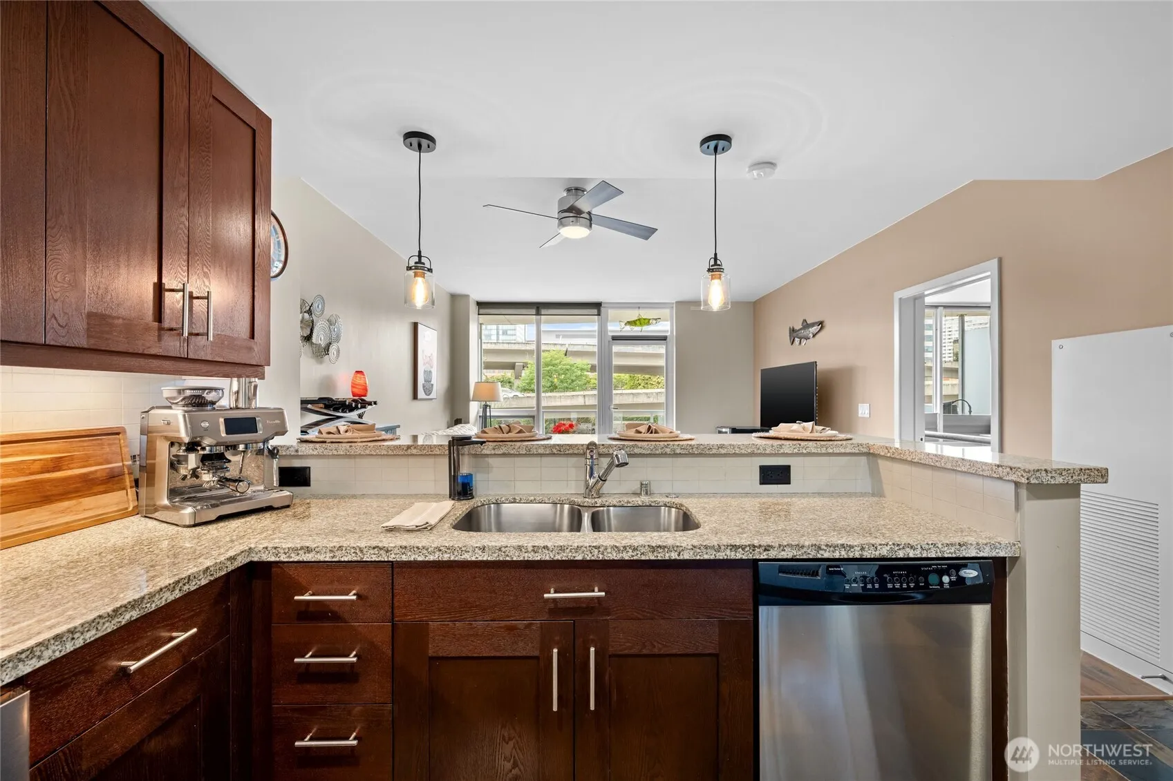 Property photo for 1515 Dock Street #402, Tacoma photo 5