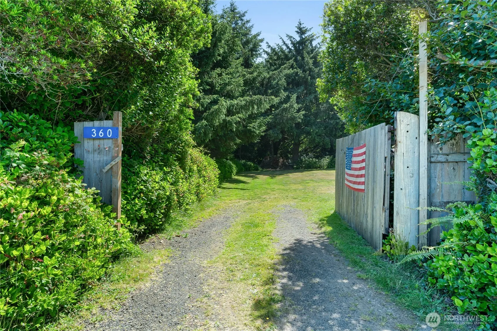 Property photo for 360 Ocean Shores Boulevard Sw, Ocean Shores