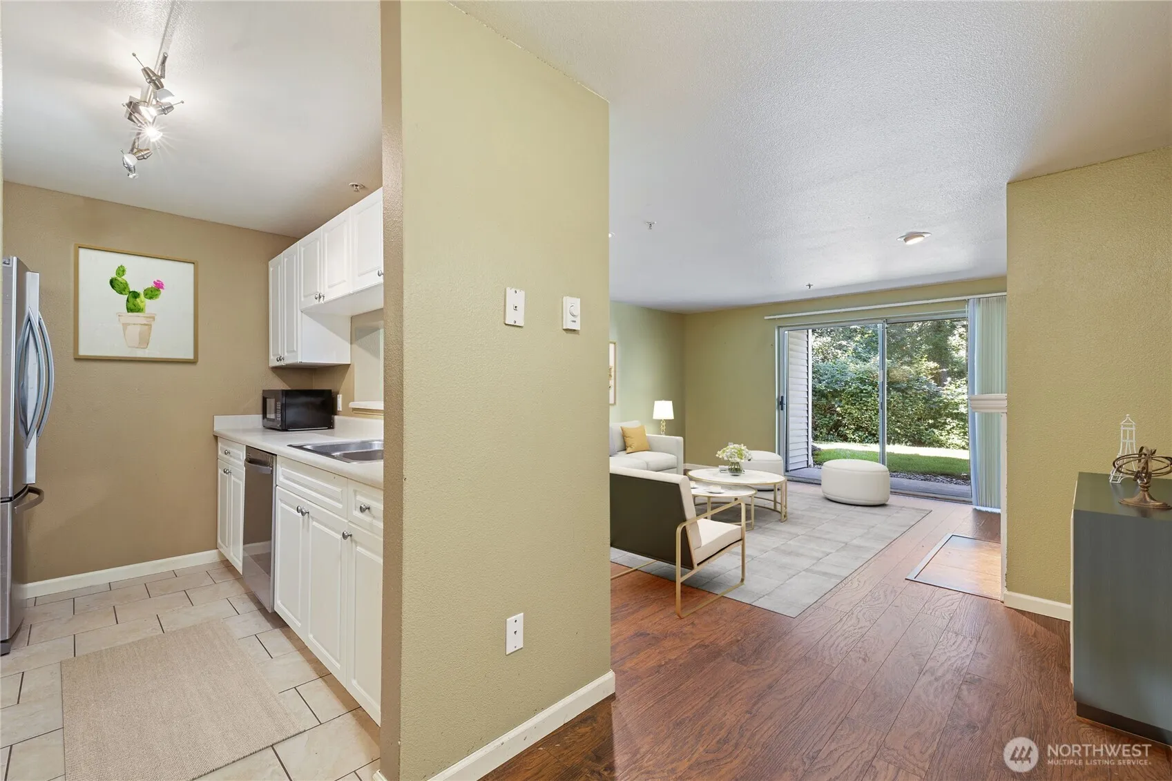 Property photo for 23301 Cedar Way #u102, Mountlake Terrace photo 4
