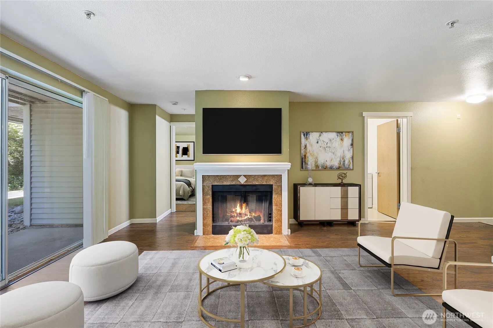 Property photo for 23301 Cedar Way #u102, Mountlake Terrace photo 2