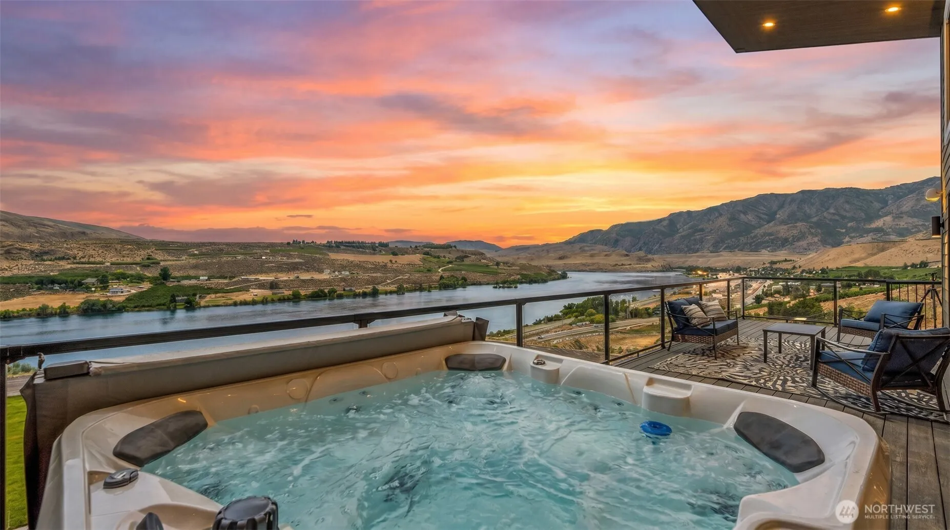 Property photo for 44 Osprey Nest Road, Pateros photo 3