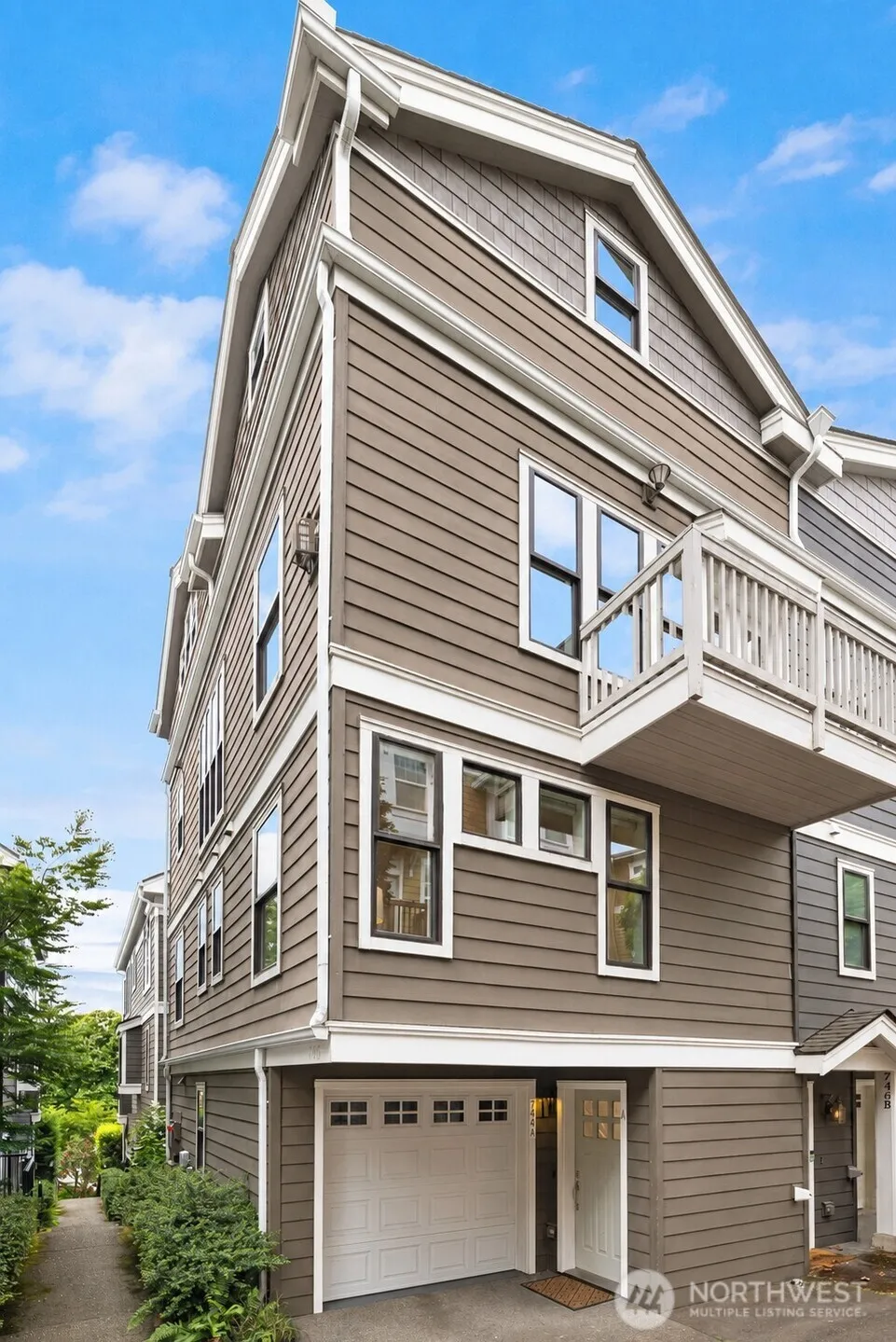 Property photo for 746 Boylston Avenue E #a, Seattle