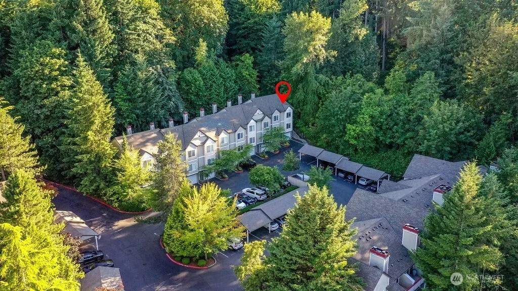 Property photo for 18505 Se Newport Way #f131, Issaquah photo 2
