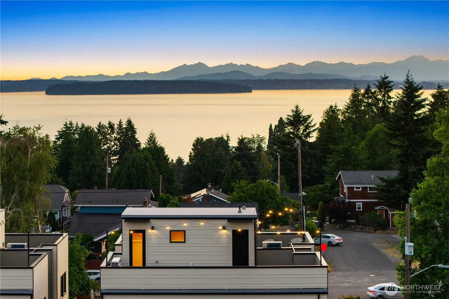 Property photo for 4351 Sw Willow Street, Seattle