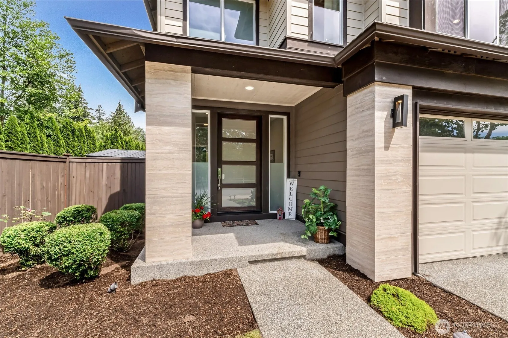 Property photo for 17021 38th Avenue Se, Bothell photo 3