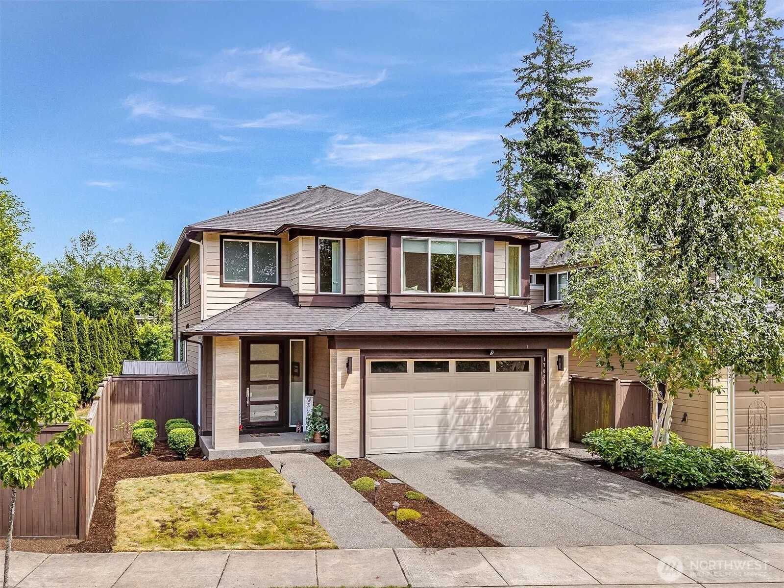 Property photo for 17021 38th Avenue Se, Bothell photo 2