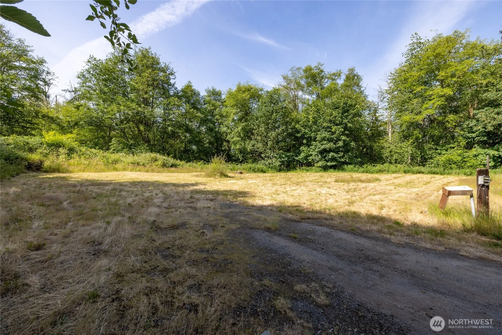 Property photo for 1875 Ne Sipes Lane, Bremerton photo 3