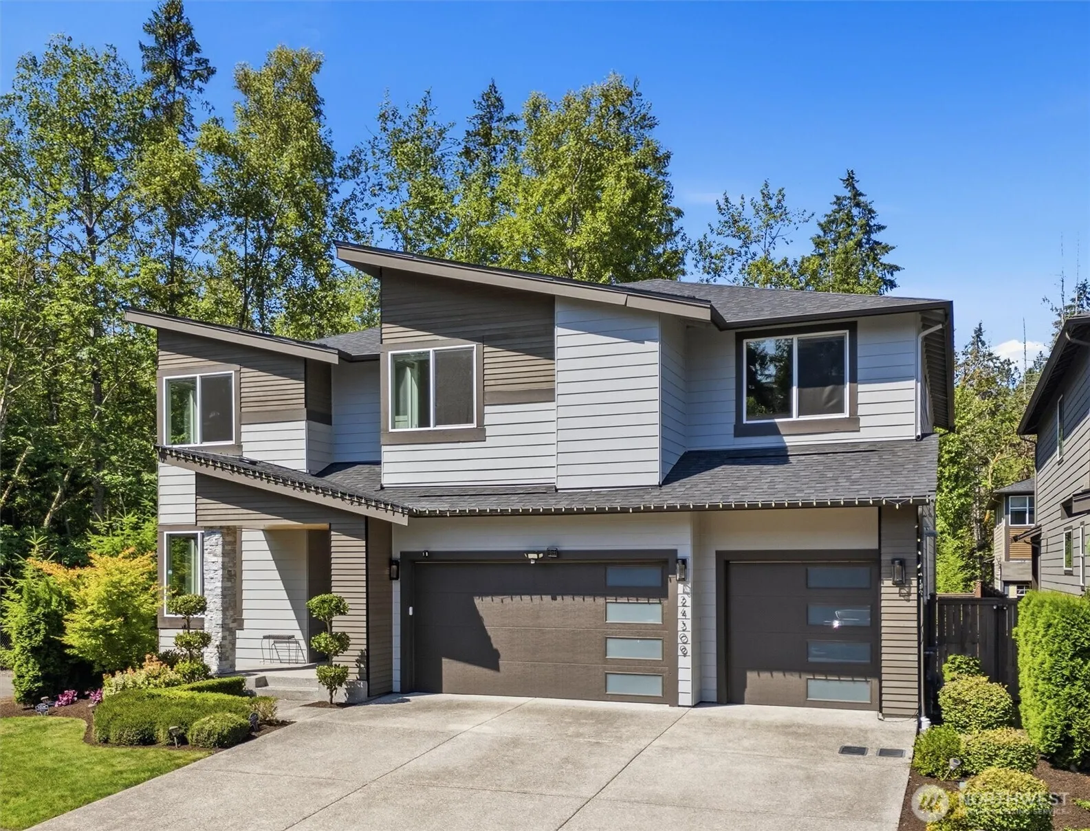 Property photo for 24309 Ne 24th Street, Sammamish