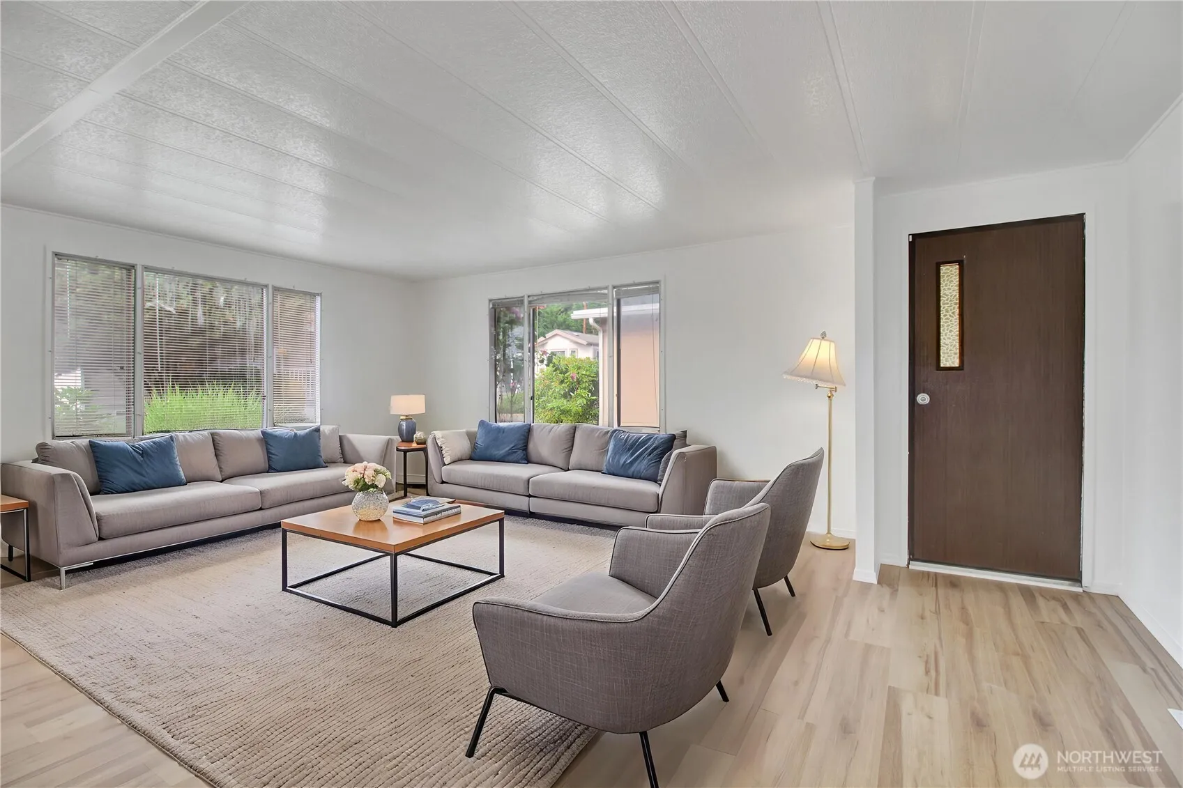 Property photo for 5001 180th Street Sw #10, Lynnwood photo 2