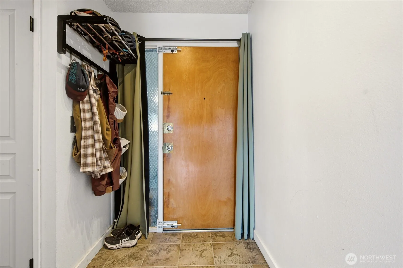 Property photo for 2703 Boylston Ave E #201, Seattle photo 5