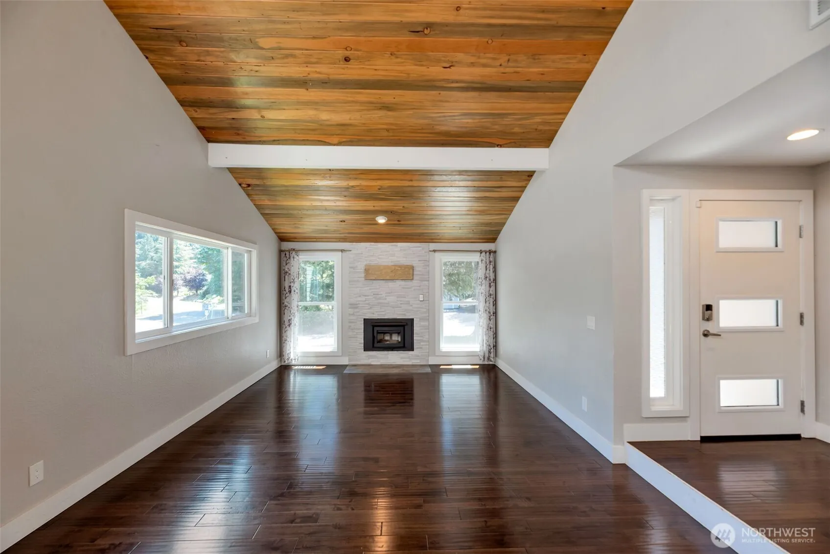 Property photo for 22826 Ne 21st Place, Sammamish photo 4
