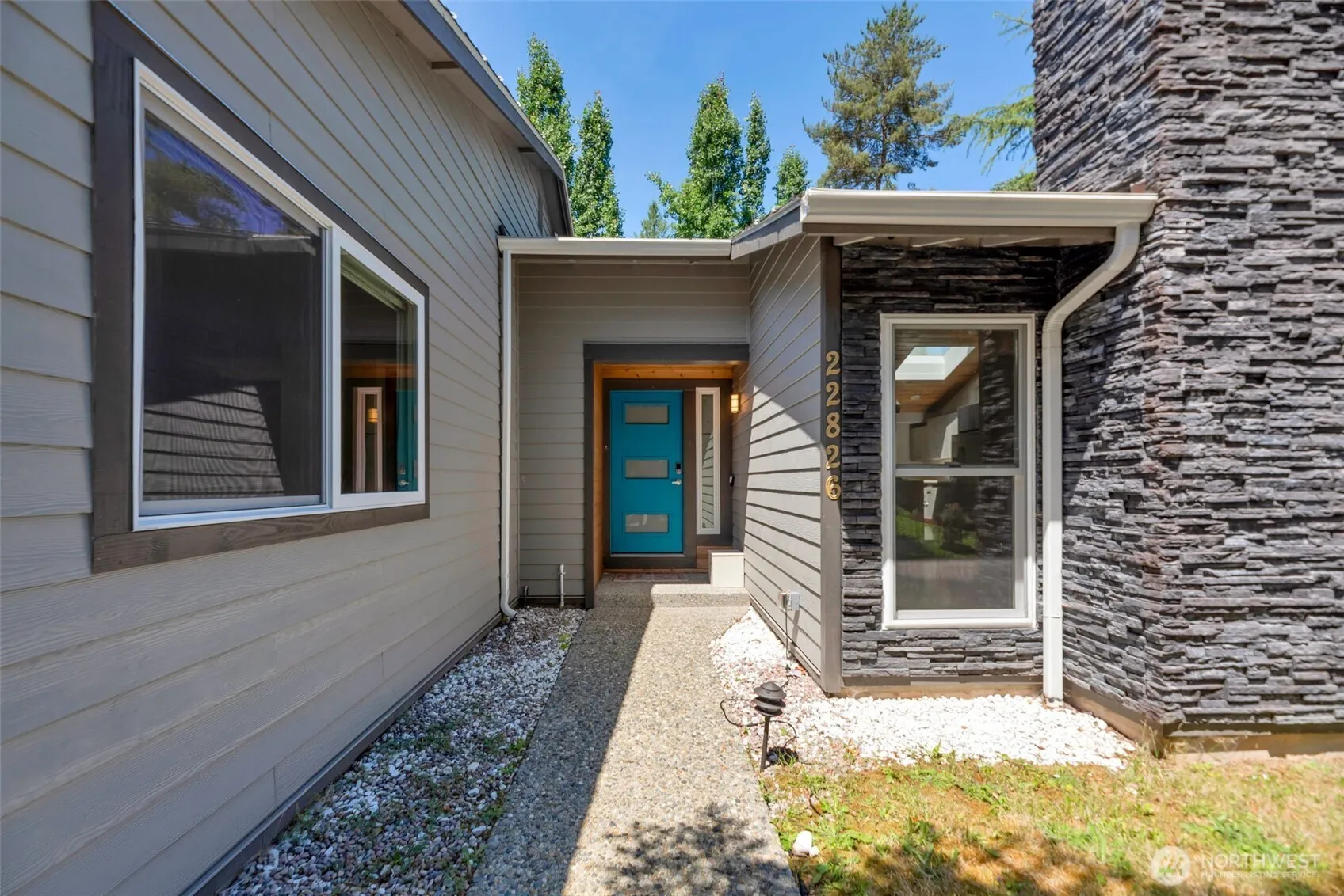 Property photo for 22826 Ne 21st Place, Sammamish photo 2