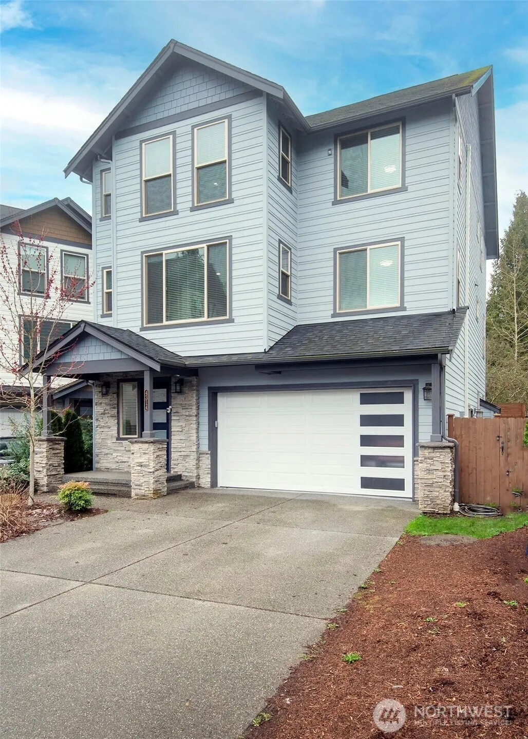 Property photo for 4314 137th Place Sw, Lynnwood
