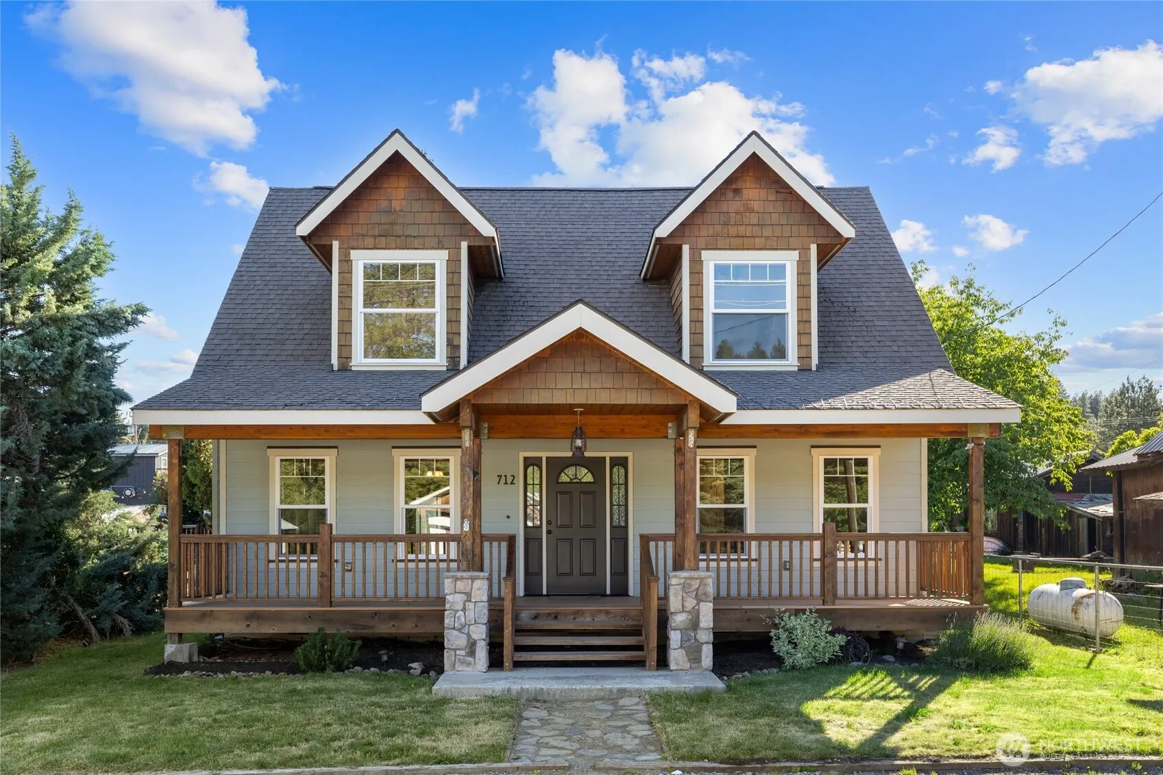 Property photo for 712 S A Street, Roslyn
