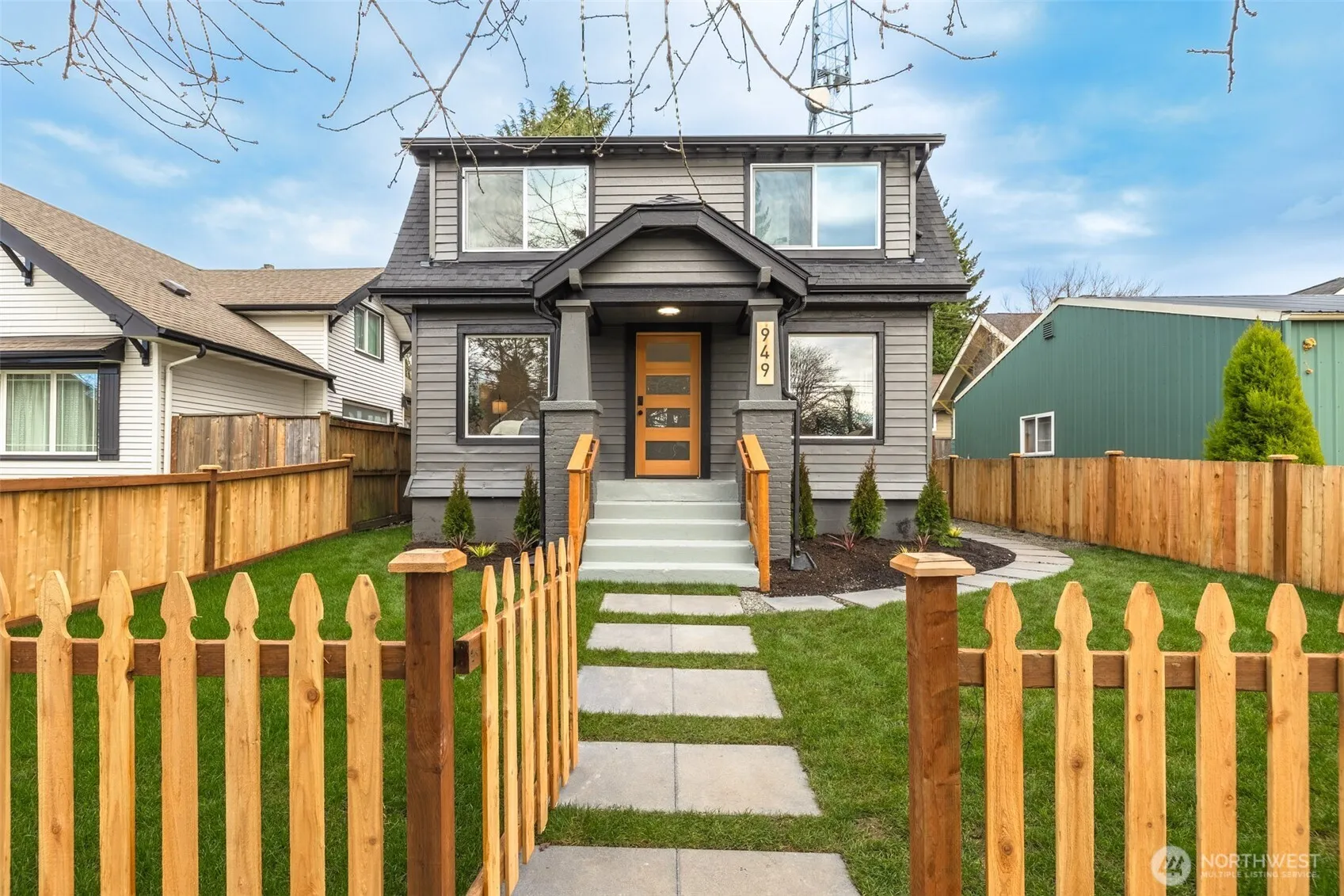 Property photo for 949 S Ridgewood Avenue, Tacoma photo 4