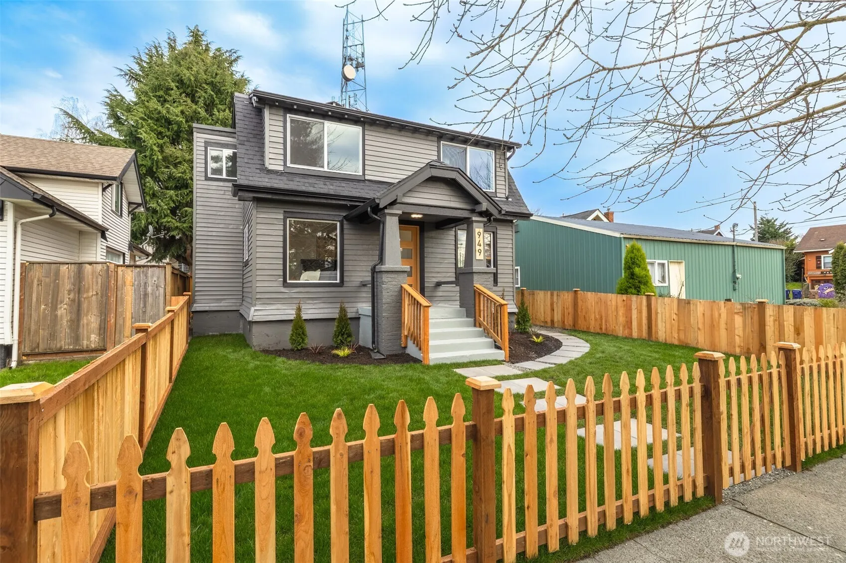 Property photo for 949 S Ridgewood Avenue, Tacoma photo 3