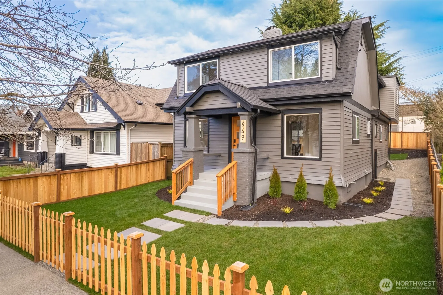 Property photo for 949 S Ridgewood Avenue, Tacoma photo 5