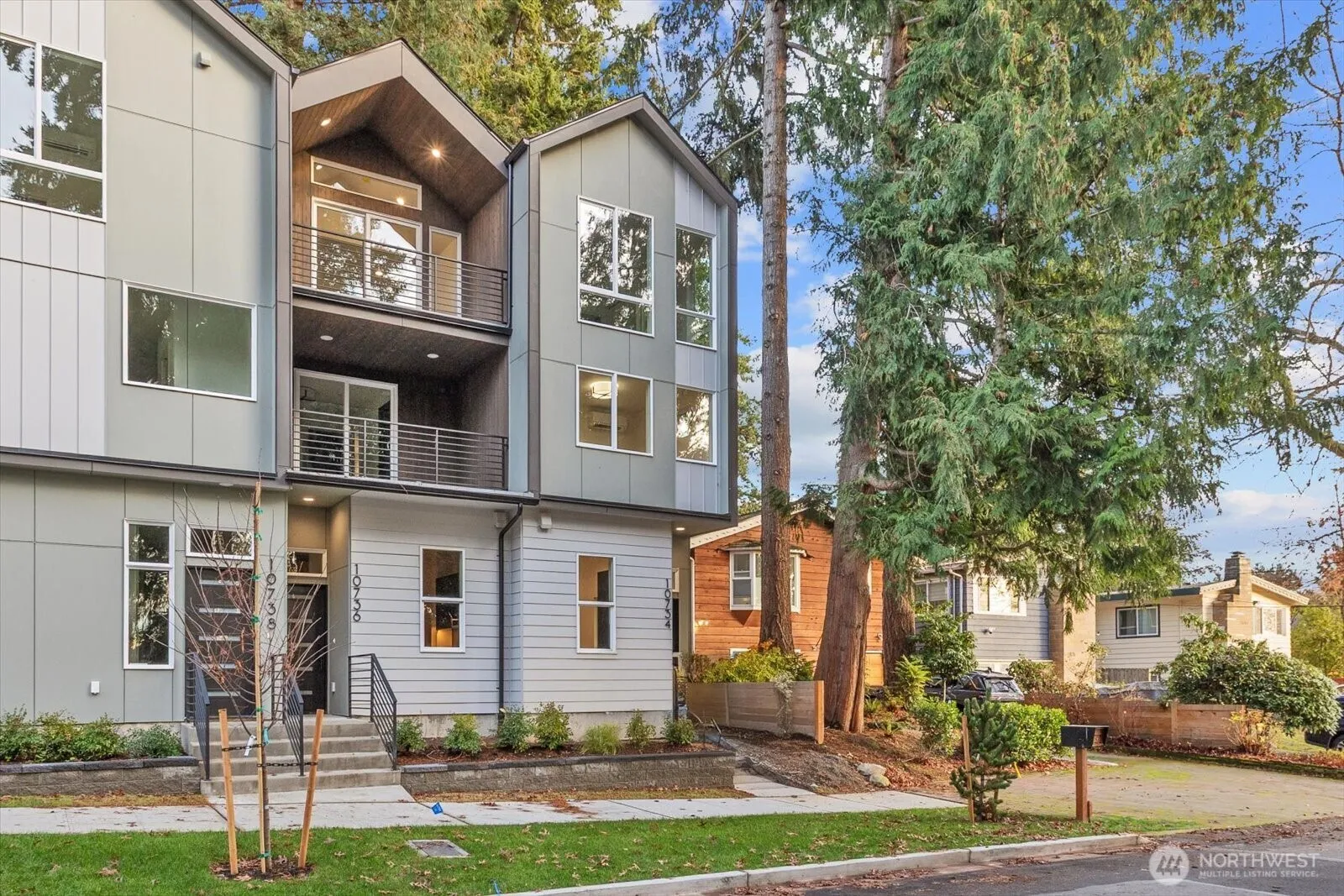 Property photo for 10736 Interlake Avenue N, Seattle