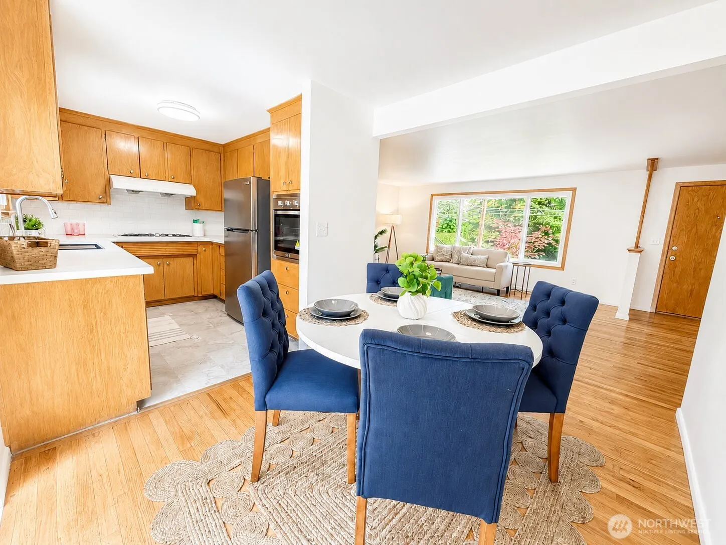 Property photo for 11253 12th Avenue S, Seattle photo 5