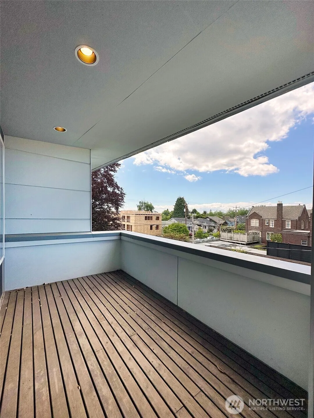 Property photo for 4812 Linden Avenue N, Seattle photo 5