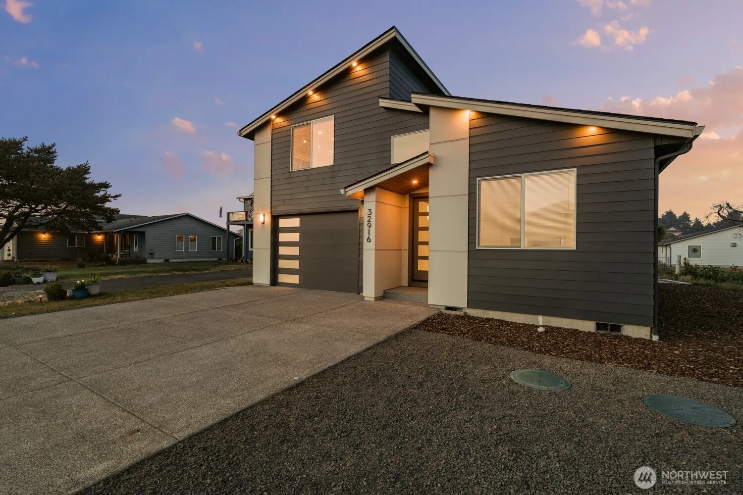 Property photo for 32916 G Street, Ocean Park photo 3