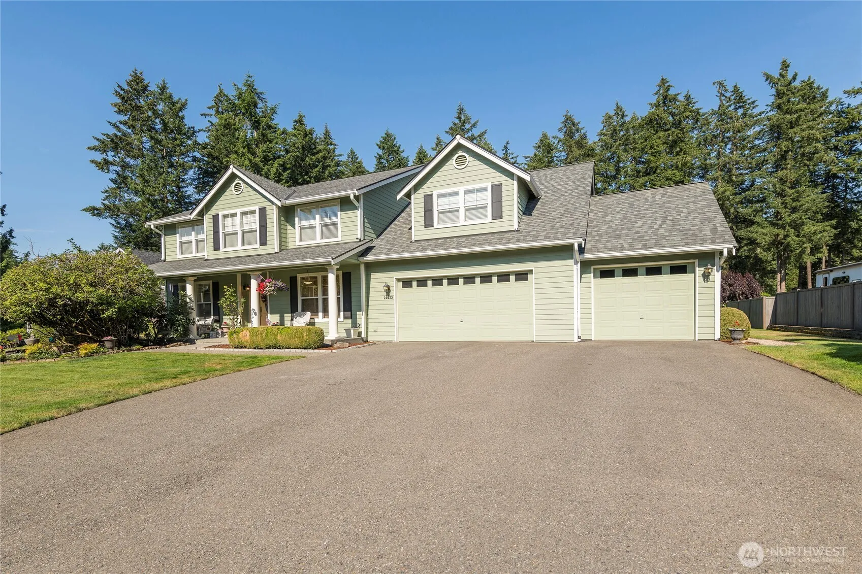 Property photo for 24412 214th Avenue Se, Maple Valley photo 2