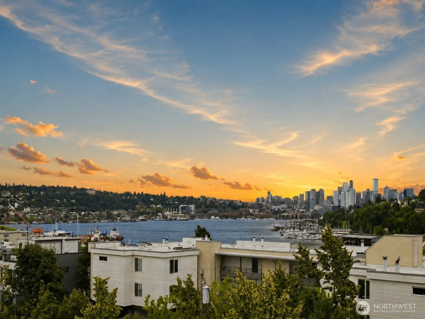 Property photo for 936 N 35th Street #e, Seattle