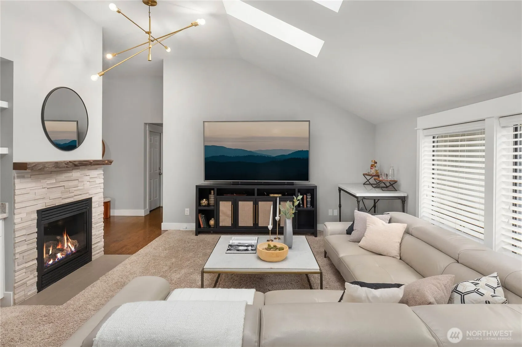 Property photo for 8227 Ne 166th Street, Kenmore photo 4