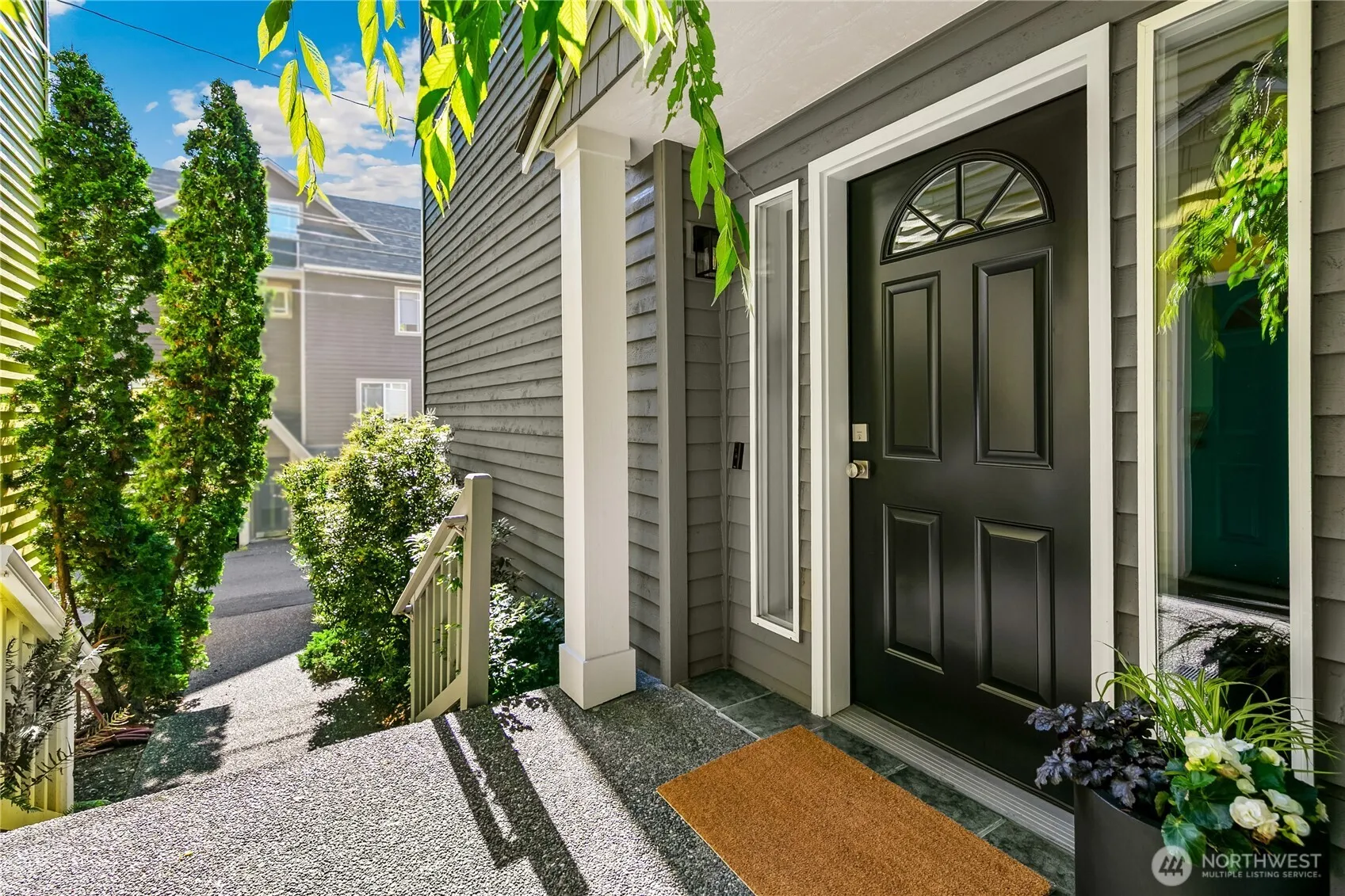 Property photo for 1426 18th Avenue #a, Seattle photo 3