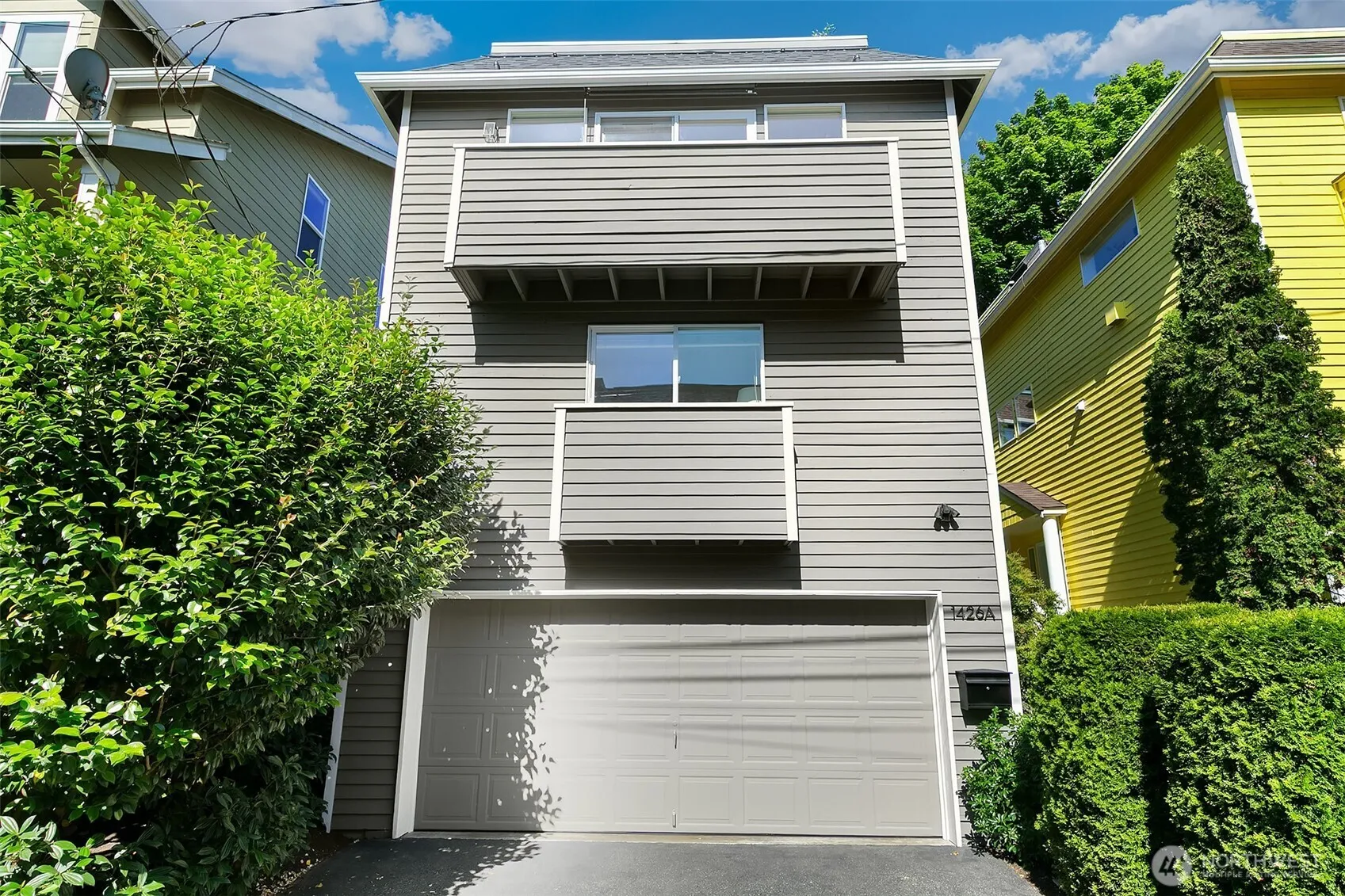 Property photo for 1426 18th Avenue #a, Seattle photo 2