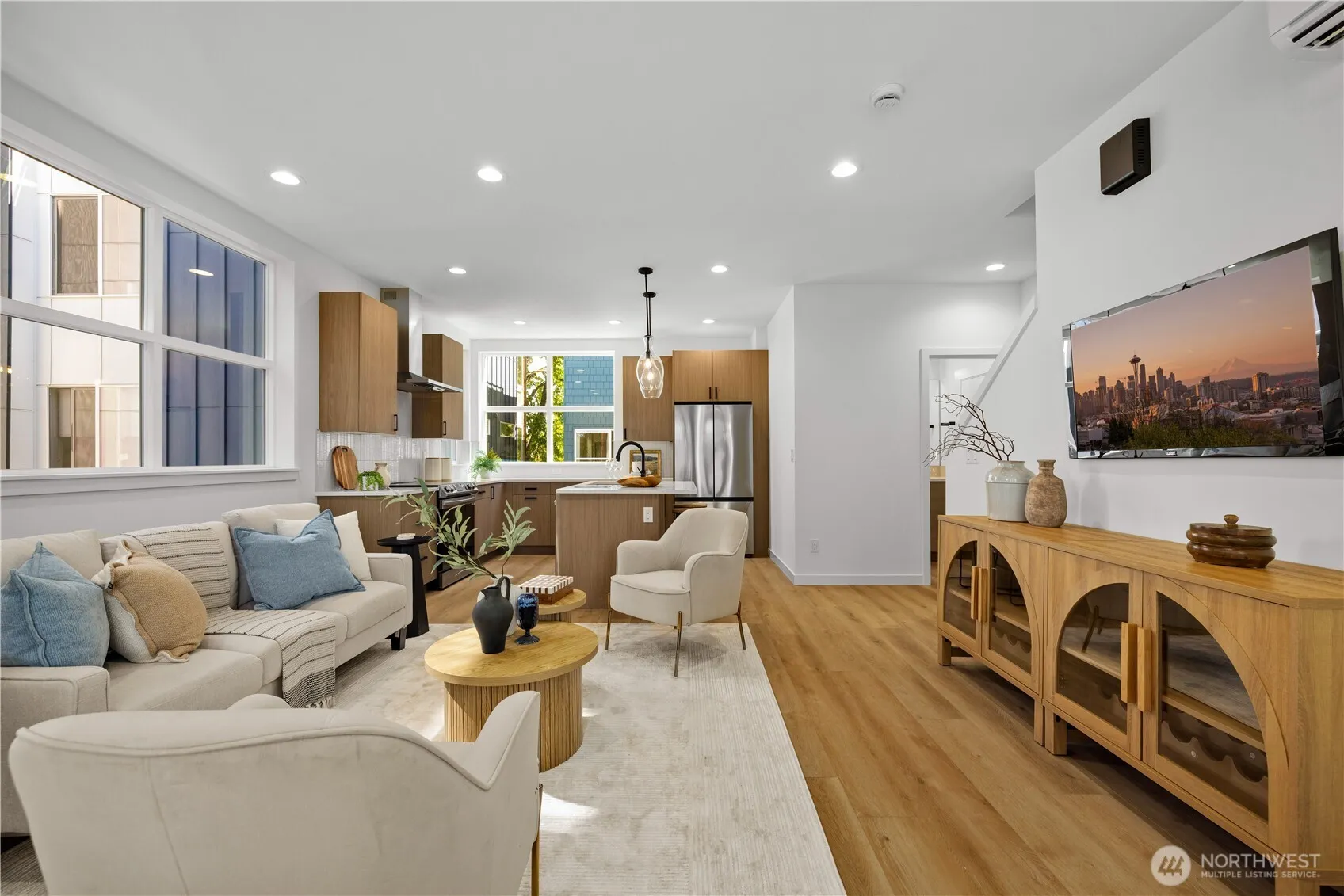 Property photo for 1704 A N 47th Street, Seattle photo 5