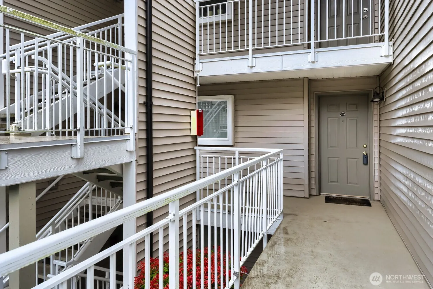 Property photo for 16101 Bothell Everett Highway #d204, Mill Creek photo 3