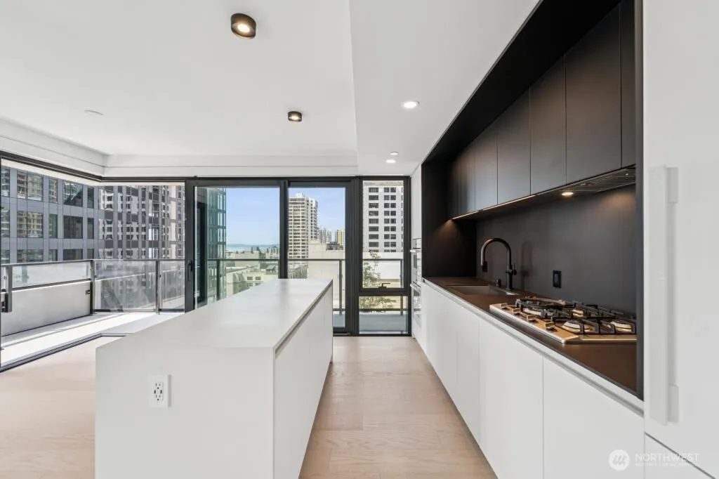 Property photo for 300 Virginia Street #812, Seattle